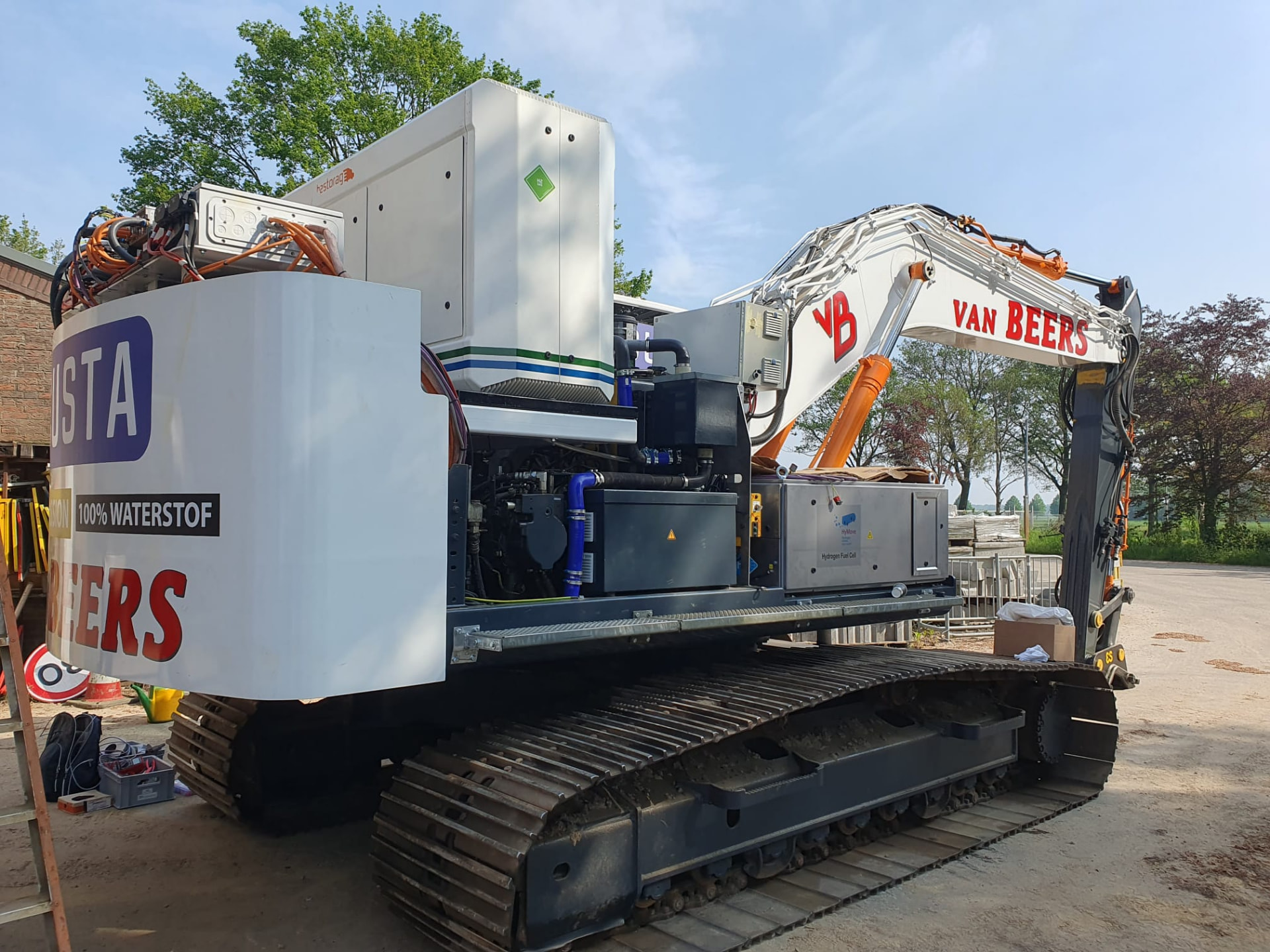 Off-road: excavator retrofit